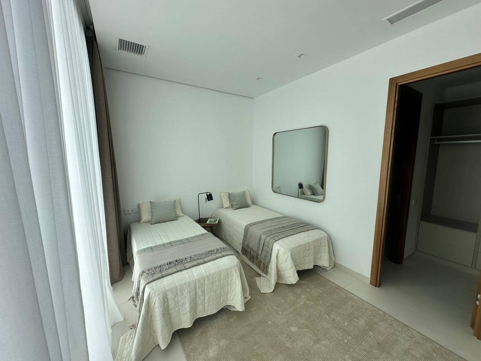 5 soveværelse Villa til salg i La Caleta Adeje med swimmingpool - € 6.150.000 (Ref: 9593062)