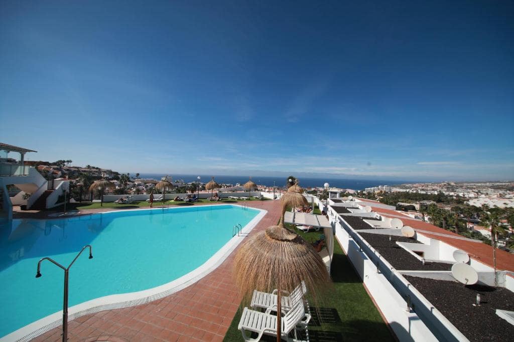 Lägenhet till salu i Adeje med pool - 210 000 € (Ref: 9598079)