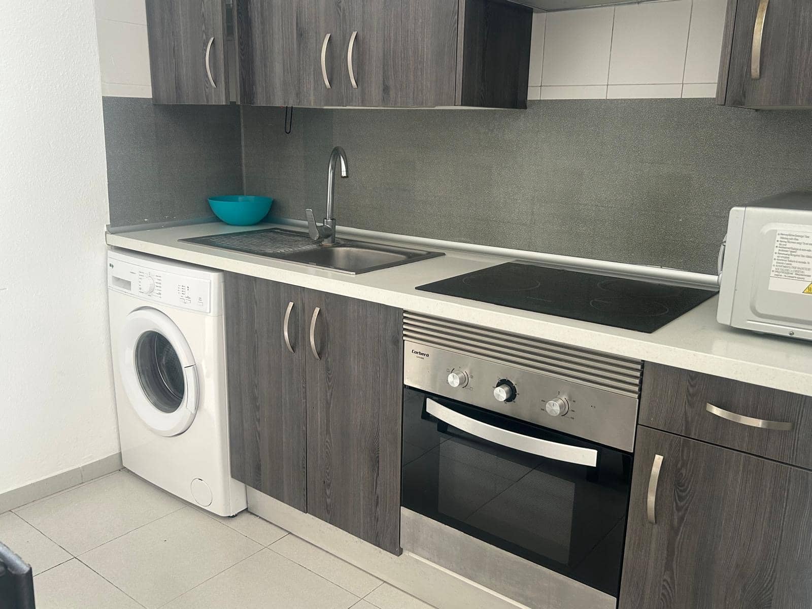 Lägenhet till salu i Adeje med pool - 210 000 € (Ref: 9598079)