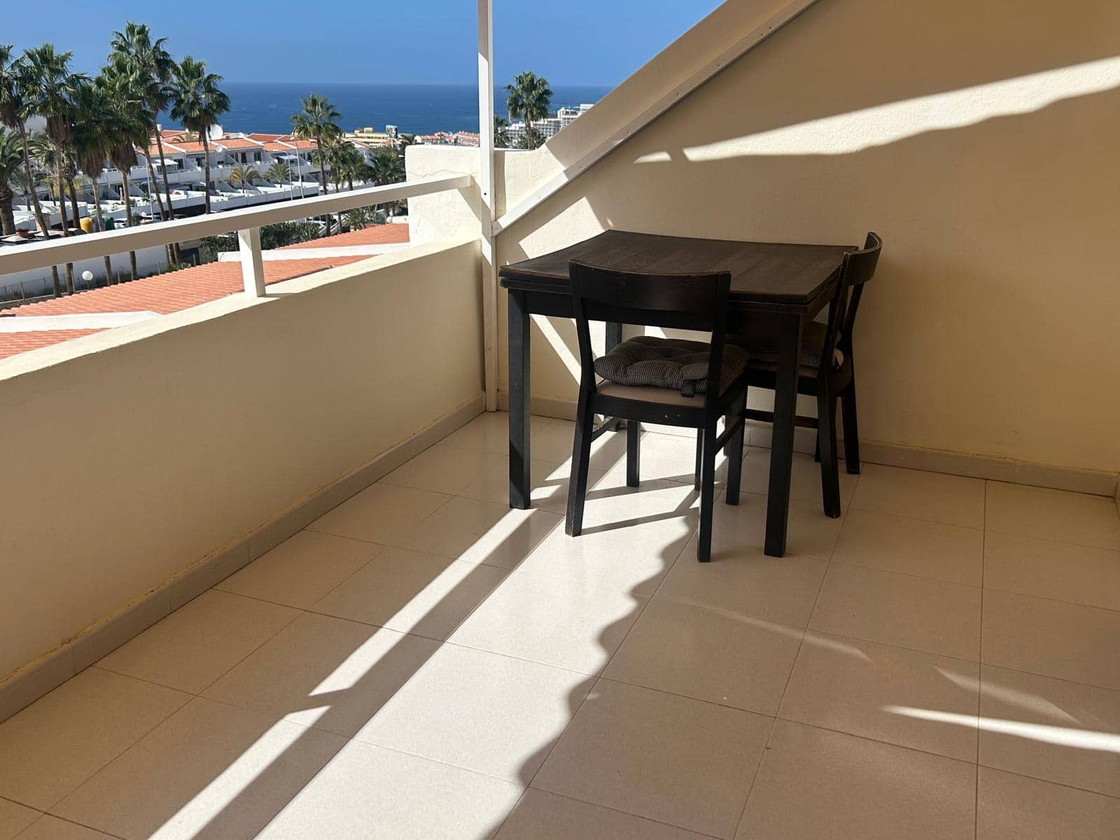 Lägenhet till salu i Adeje med pool - 210 000 € (Ref: 9598079)