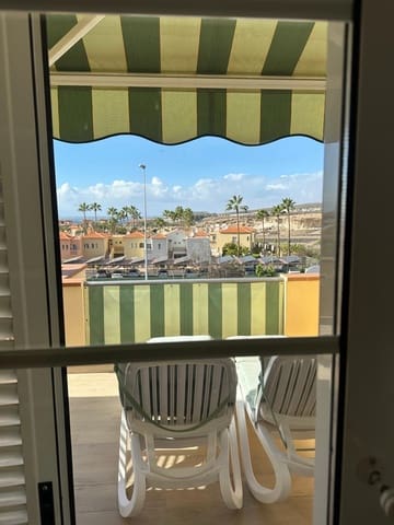 1 soverom Leilighet til salgs i Playa del Duque, Adeje med svømmebasseng - € 580 000 (Ref: 9618542)