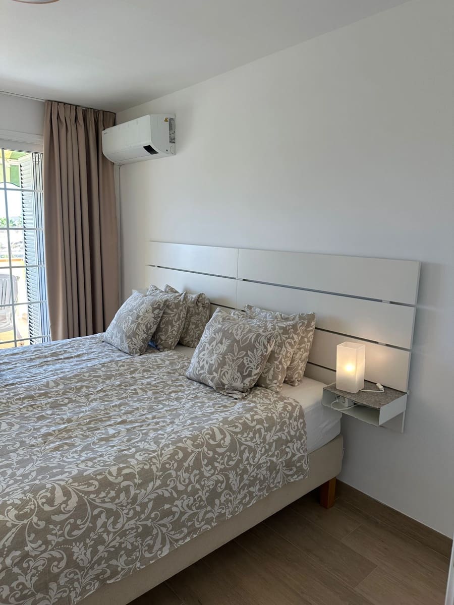 1 makuuhuone Huoneisto myytävänä paikassa Costa Adeje mukana uima-altaan - 580 000 € (Ref: 9618542)