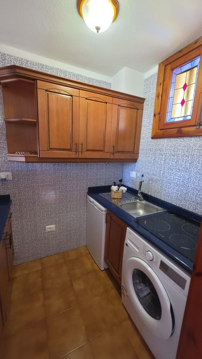 1 bedroom Flat for rent in Arona with pool - € 2,700 (Ref: 9669587)
