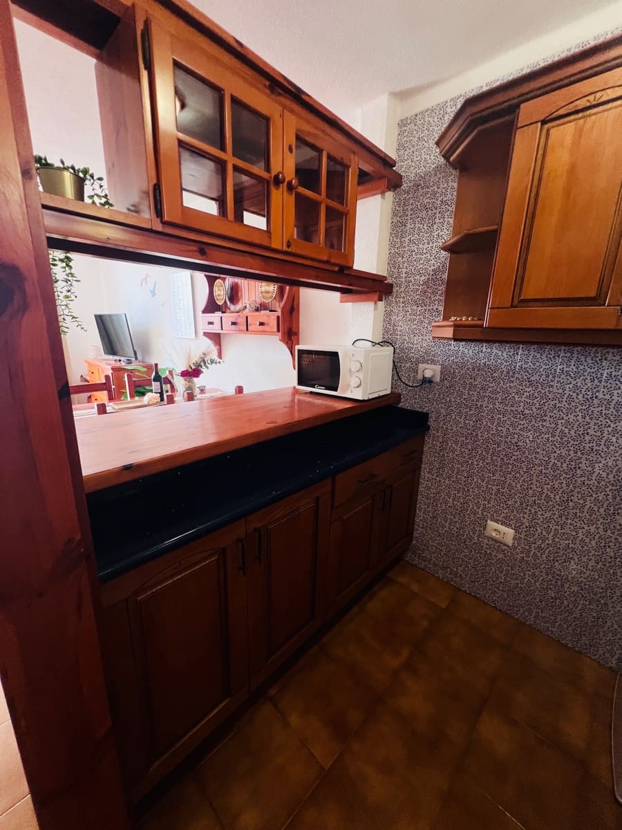 1 bedroom Flat for rent in Arona - € 2,700 (Ref: 9669587)