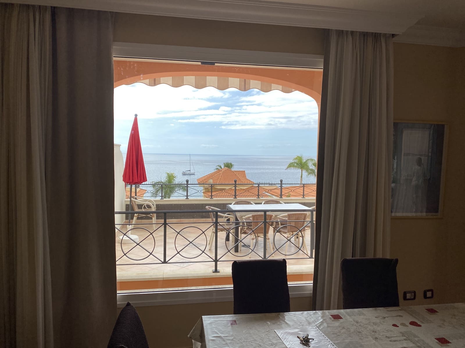 3 soverom Hus til salgs i Los Cristianos med svømmebasseng garasje - € 995 000 (Ref: 9795678)