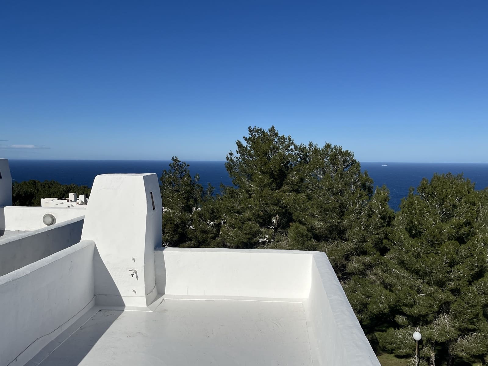 2 bedroom Terraced Villa for sale in Sant Joan de Labritja with garage - € 619,000 (Ref: 9588421)