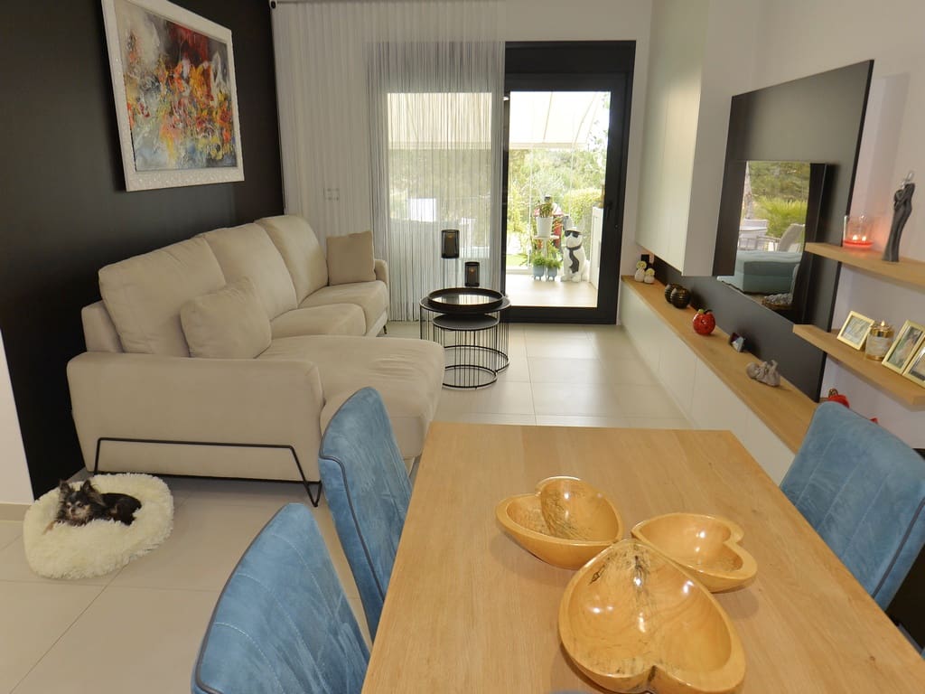 2 bedroom Apartment for sale in Pilar de la Horadada with pool garage - € 299,950 (Ref: 9683323)