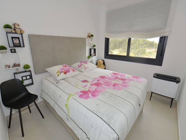 2 soverom Leilighet til salgs i Pinar de Campoverde, Pilar de la Horadada med svømmebasseng garasje - € 299 950 (Ref: 9683323)