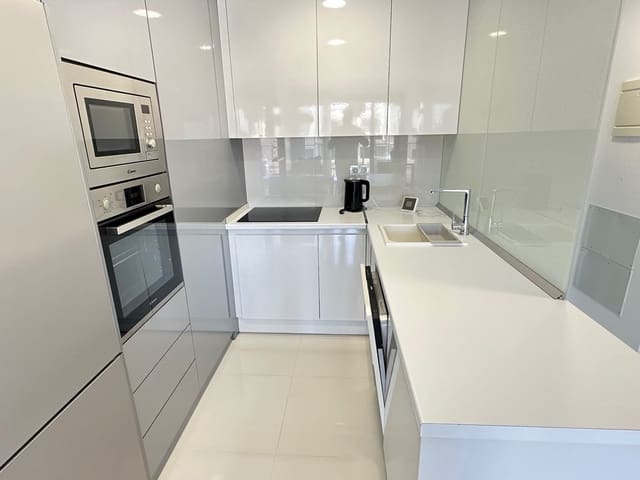 Apartamento de 2 habitaciones en Torre de la Horadada, Pilar de la Horadada en venta con piscina garaje - 235.000 € (Ref: 9797373)