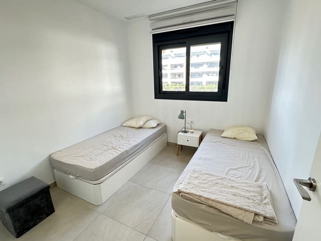 2 makuuhuone Huoneisto myytävänä paikassa Playa Flamenca, Orihuela mukana uima-altaan 
autotalli - 385 000 € (Ref: 9805800)