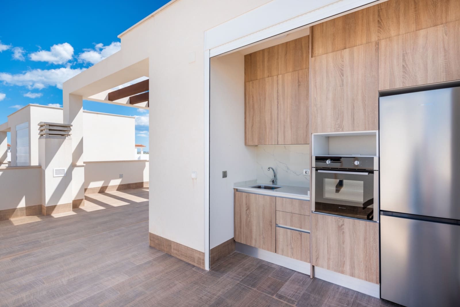 3 bedroom Villa for sale in Los Montesinos with pool garage - € 485,000 (Ref: 9917605)