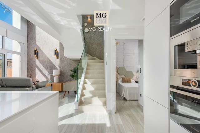 Chalet de 3 habitaciones en Los Montesinos en venta con piscina garaje - 485.000 € (Ref: 9917605)