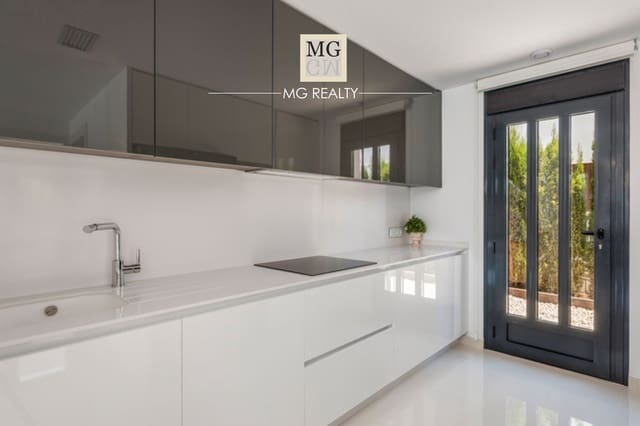3 chambre Villa/Maison à vendre à La Manga del Mar Menor avec piscine garage - 510 000 € (Ref: 9918912)