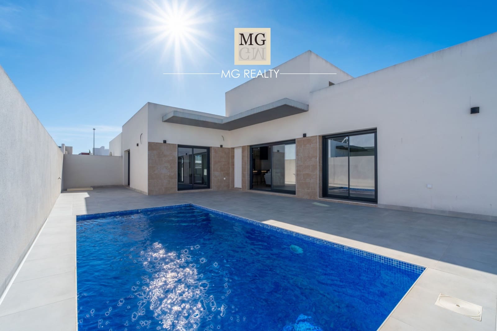 3 bedroom Villa for sale in Daya Nueva with pool garage - € 388,000 (Ref: 9922660)
