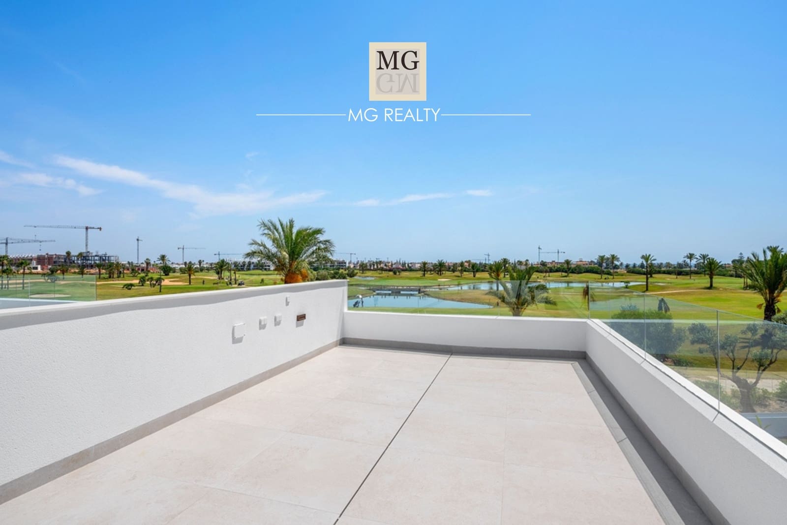 3 Zimmer Villa zu verkaufen in Los Alcazares mit Pool Garage - 638.990 € (Ref: 9923167)