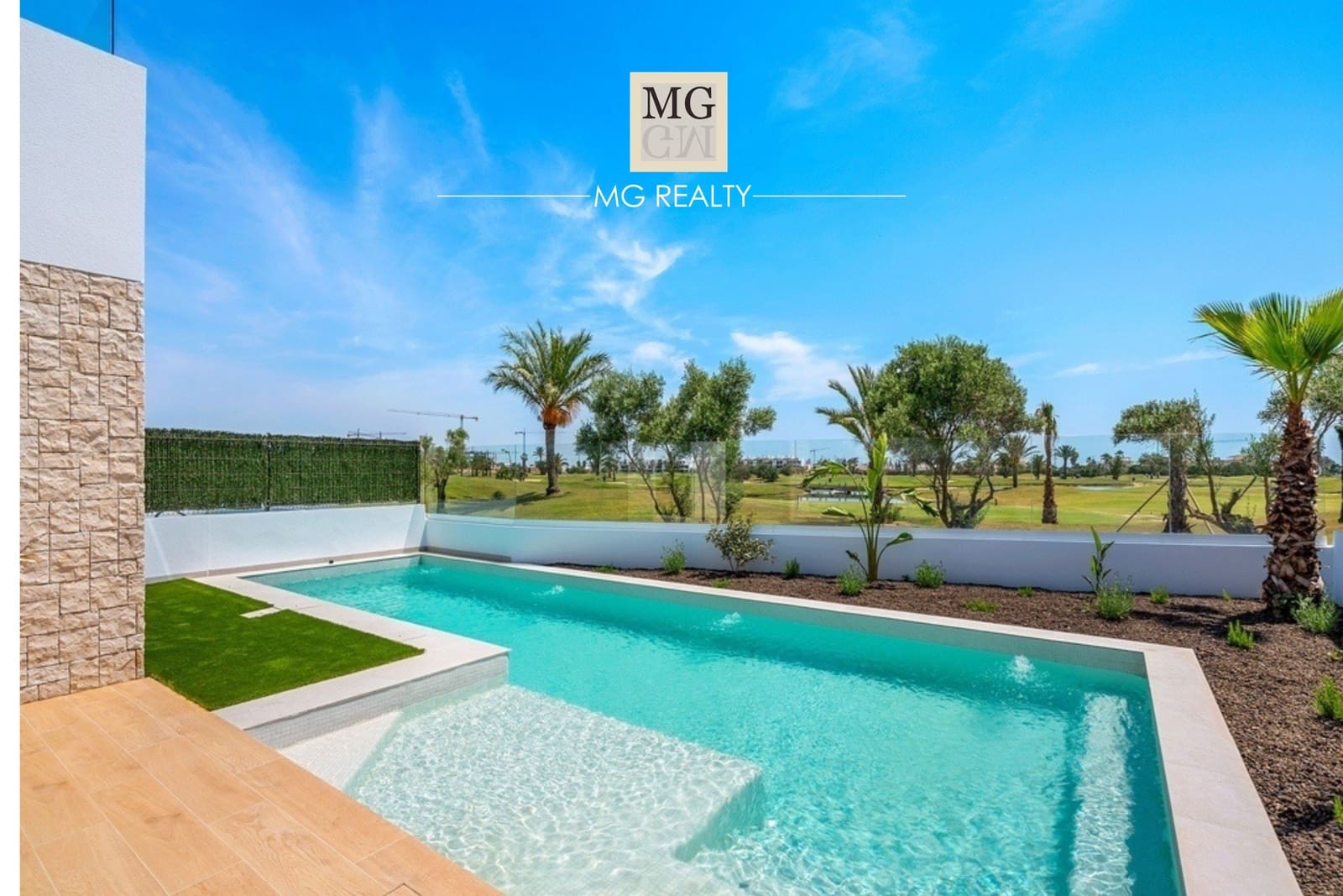 3 Zimmer Villa zu verkaufen in Los Alcazares mit Pool Garage - 638.990 € (Ref: 9923167)