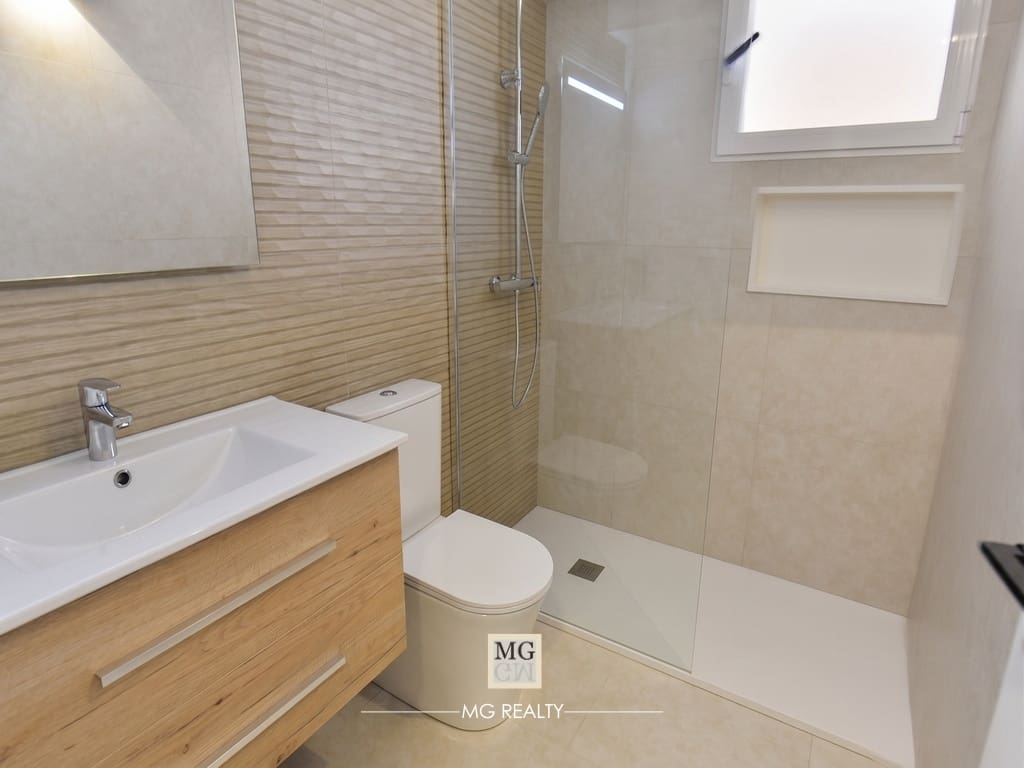 Apartamento de 3 habitaciones en La Mata en venta con garaje - 229.000 € (Ref: 9943229)