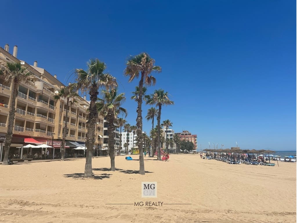 Apartamento de 3 habitaciones en La Mata en venta con garaje - 229.000 € (Ref: 9943229)