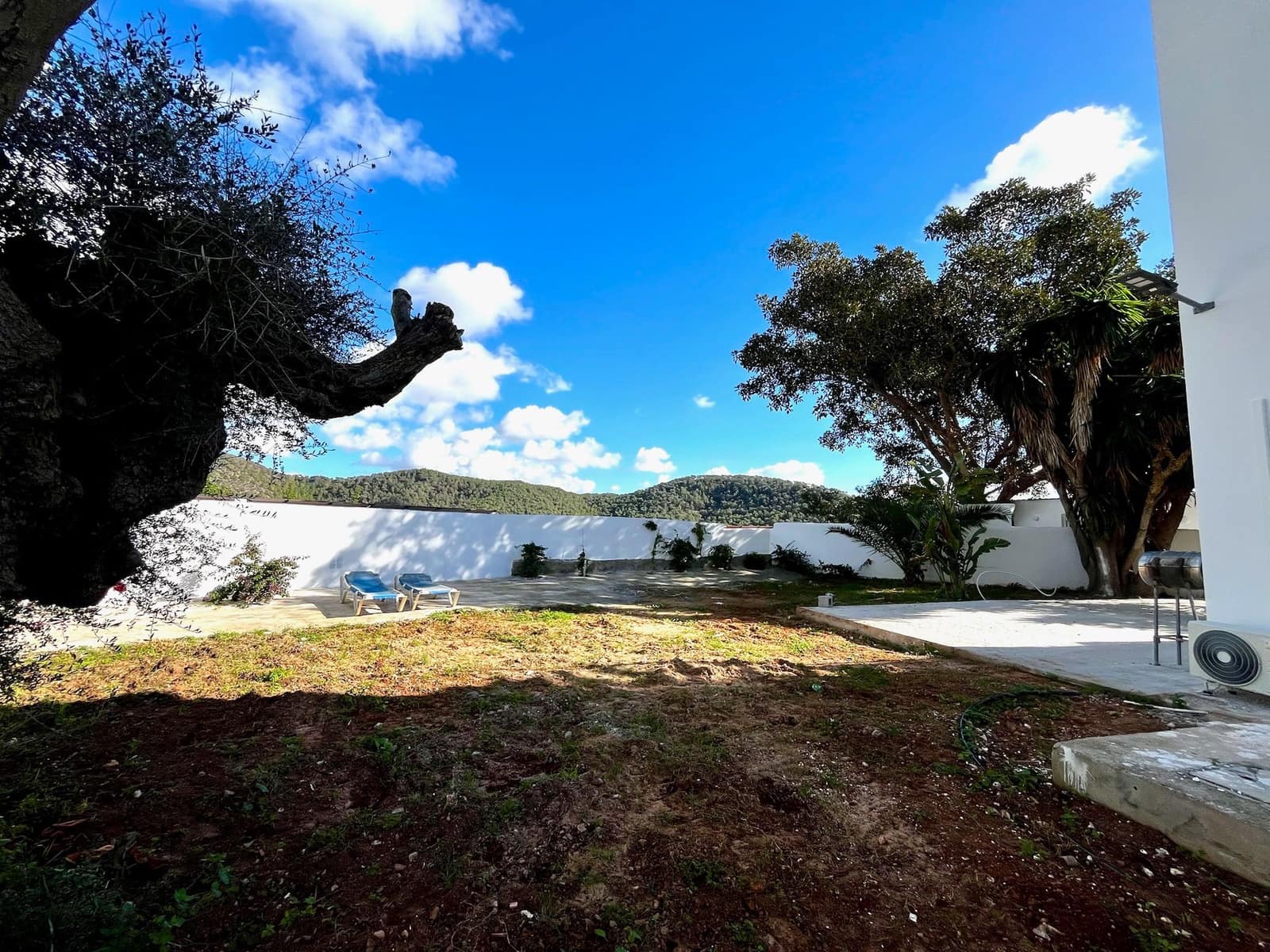 12 makuuhuone Huvila vuokrattavana paikassa San Jose / Sant Josep de Sa Talaia mukana uima-altaan 
autotalli - 12 500 € (Ref: 9603476)