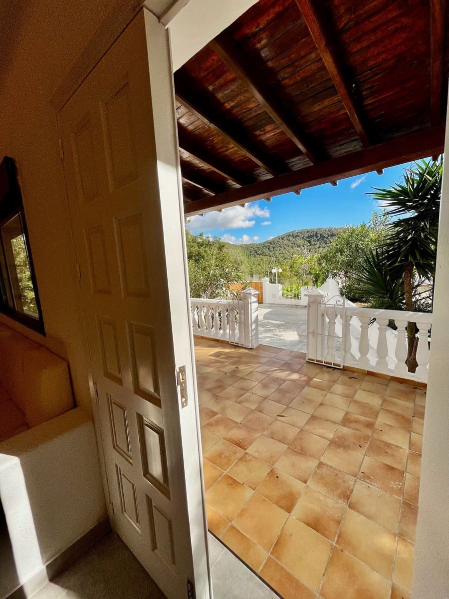 3 bedroom Townhouse for rent in San Jose / Sant Josep de Sa Talaia with pool garage - € 6,000 (Ref: 9603563)