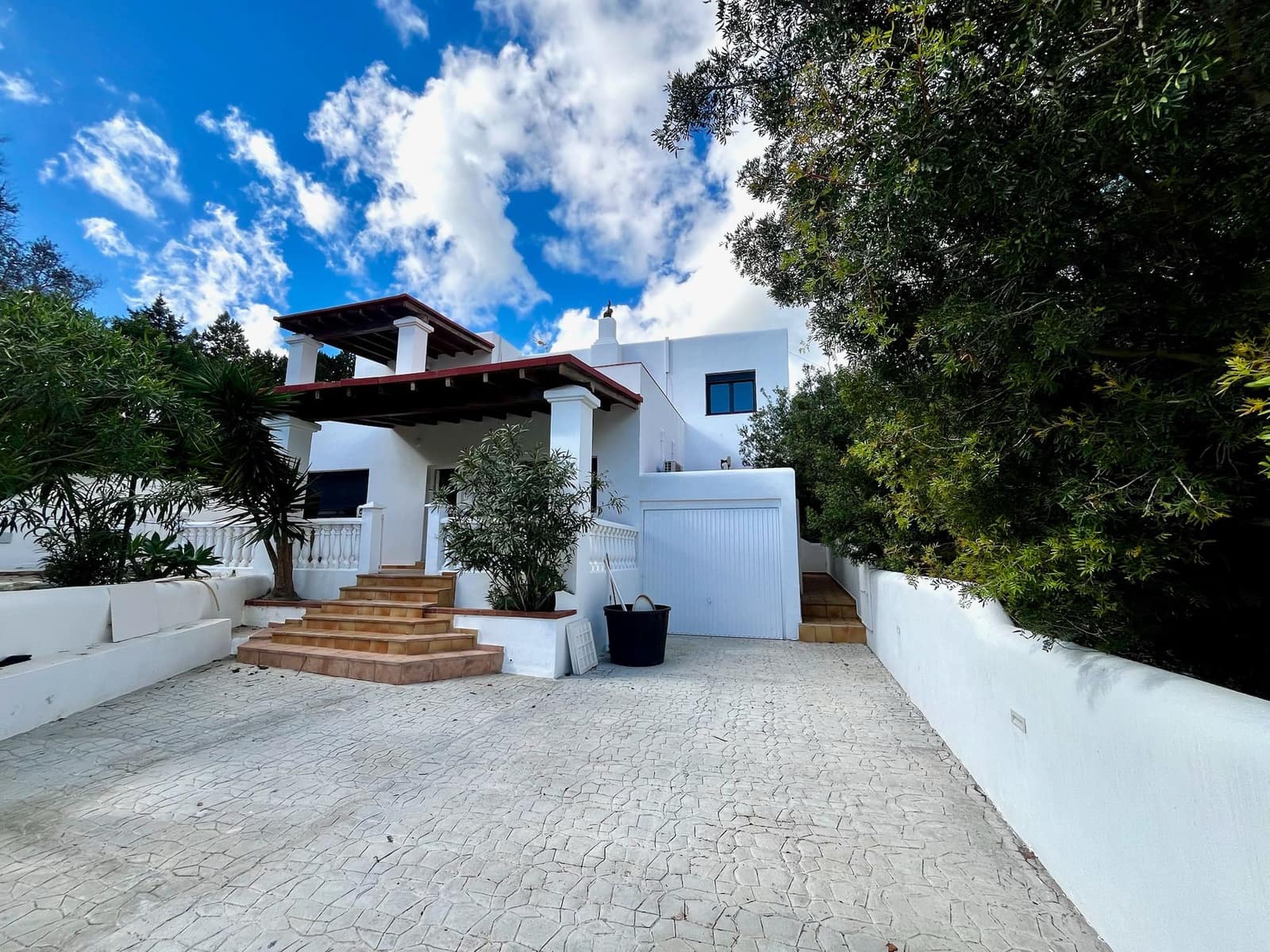 3 bedroom Townhouse for rent in San Jose / Sant Josep de Sa Talaia with pool garage - € 6,000 (Ref: 9603563)