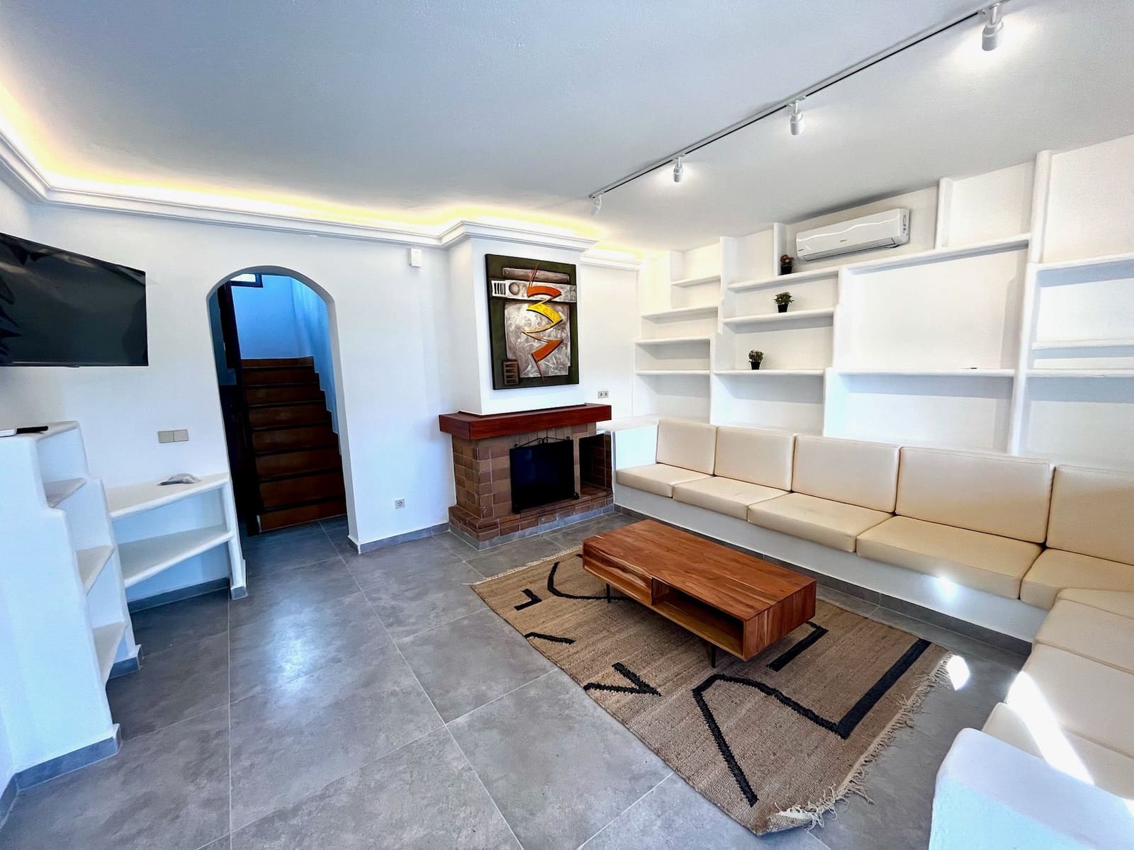 3 bedroom Townhouse for rent in San Jose / Sant Josep de Sa Talaia with pool garage - € 6,000 (Ref: 9603563)