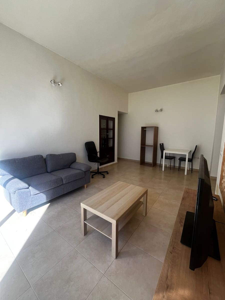 3 bedroom Terraced Villa for rent in Ibiza / Eivissa town with garage - € 2,600 (Ref: 9626081)