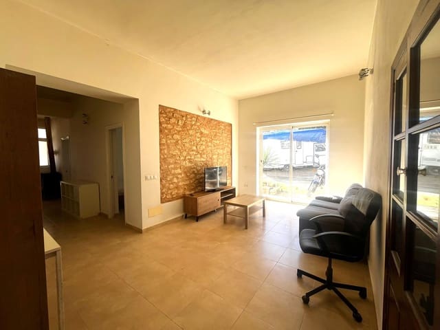 3 bedroom Terraced Villa for rent in Ibiza / Eivissa town - € 2,600 (Ref: 9626081)