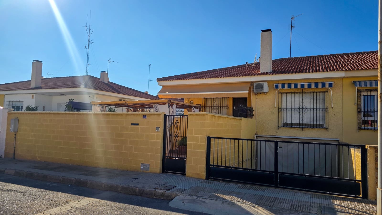 6 camera da letto Villetta a Schiera in vendita in Santiago de la Ribera con garage - 310.000 € (Rif: 9600020)