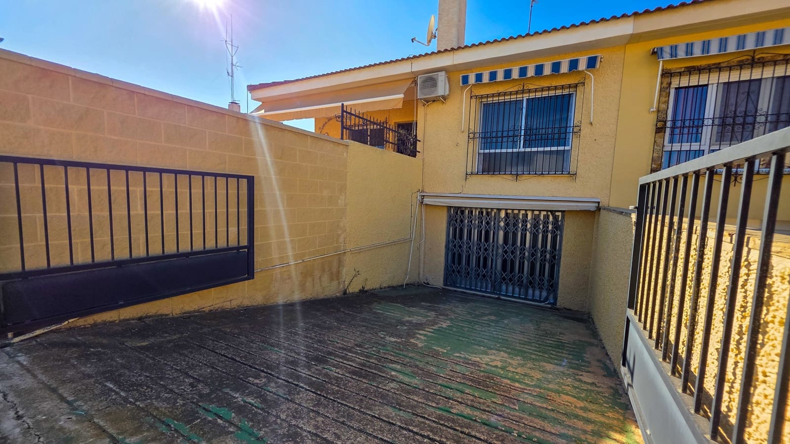 6 camera da letto Villetta a Schiera in vendita in Santiago de la Ribera con garage - 310.000 € (Rif: 9600020)