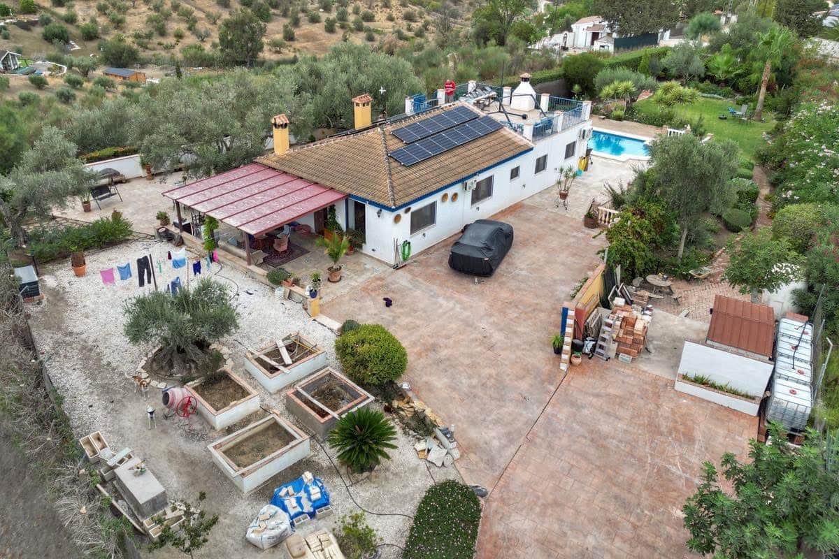 Finca/Herregård til leie i Coin med svømmebasseng garasje - € 2 500 (Ref: 9603426)