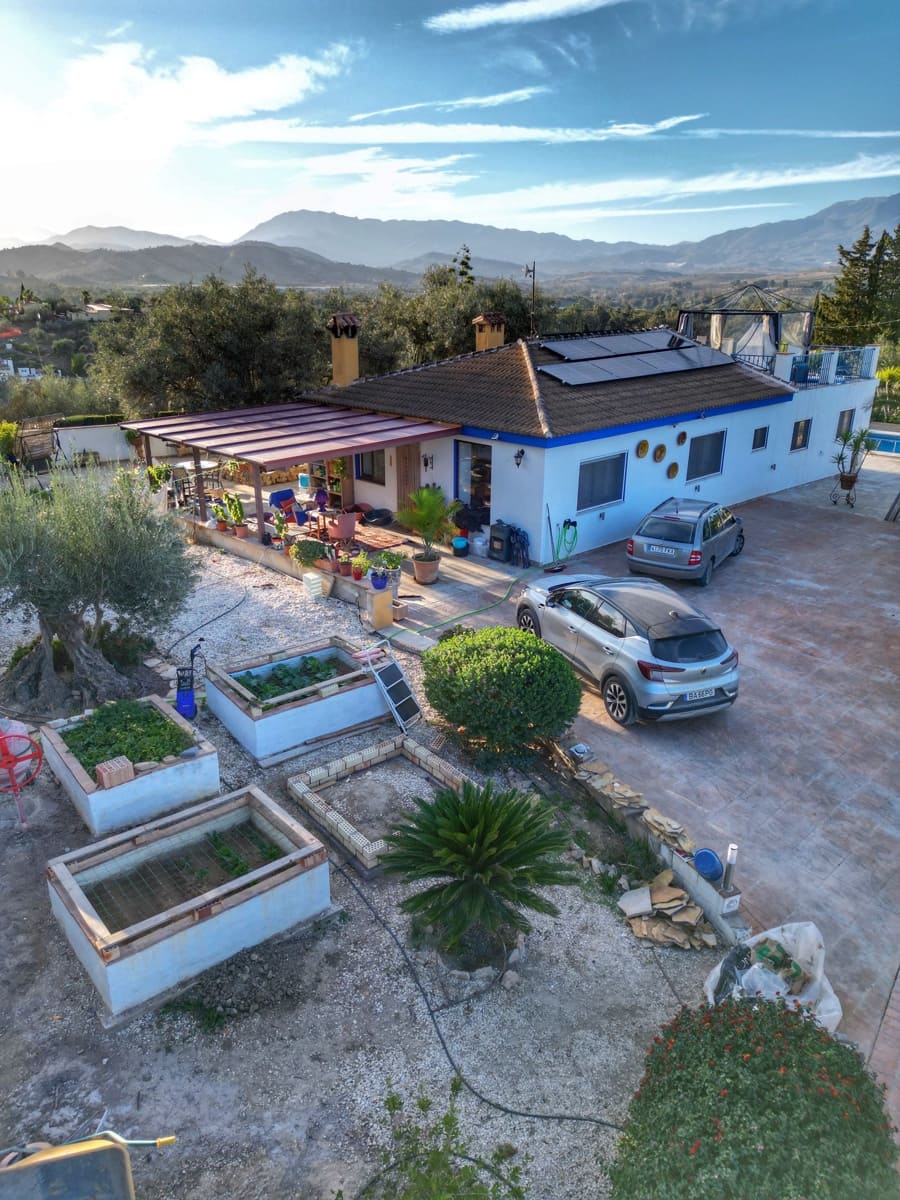 Finca/Herregård til leie i Coin med svømmebasseng garasje - € 2 500 (Ref: 9603426)