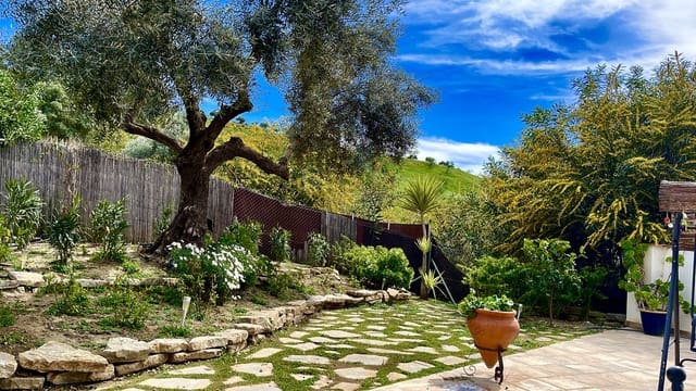 Finca/Herregård til leie i Coín med svømmebasseng garasje - € 2 500 (Ref: 9603426)