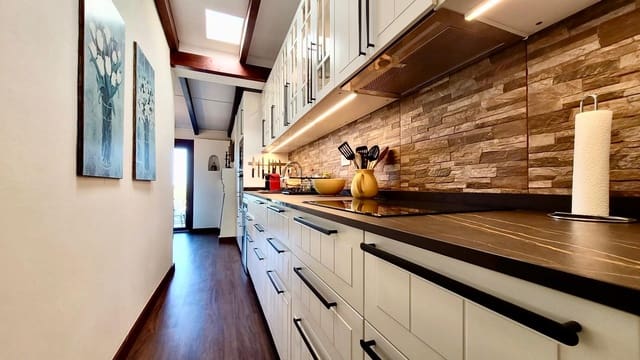 2 chambre Bungalow à vendre à Golf del Sur, San Miguel de Abona avec piscine garage - 360 000 € (Ref: 9696969)