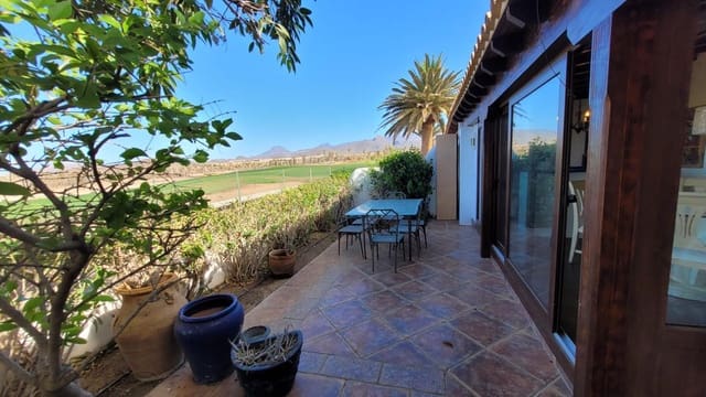 2 chambre Bungalow à vendre à Golf del Sur, San Miguel de Abona avec piscine garage - 360 000 € (Ref: 9696969)