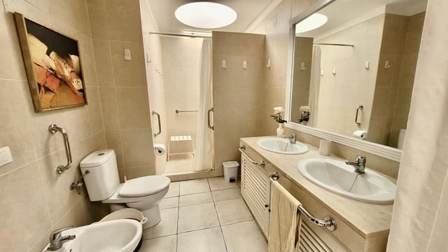 2 chambre Bungalow à vendre à Golf del Sur, San Miguel de Abona avec piscine garage - 360 000 € (Ref: 9696969)