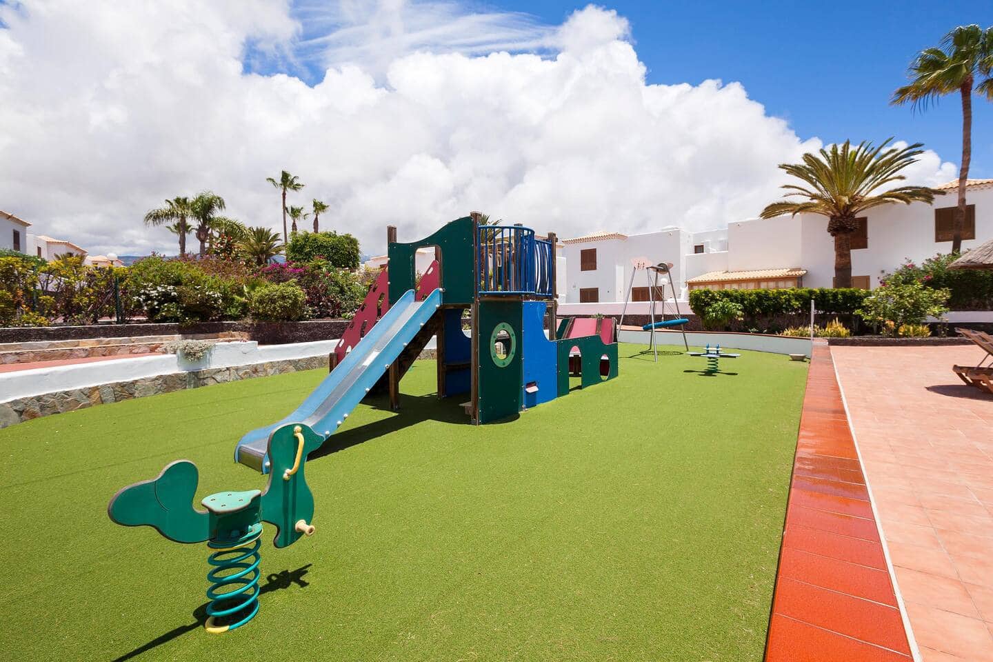 2 slaapkamer Appartement te koop in Golf del Sur met zwembad - € 259.000 (Ref: 9727577)