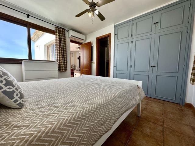 2 slaapkamer Appartement te koop in Golf del Sur, San Miguel de Abona met zwembad - € 259.000 (Ref: 9727577)