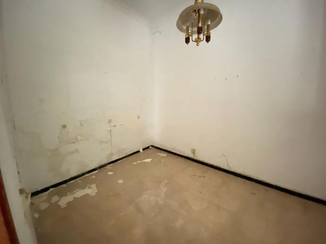 7 soveværelse Byhus til salg i Sa Pobla med garage - € 495.000 (Ref: 9605308)