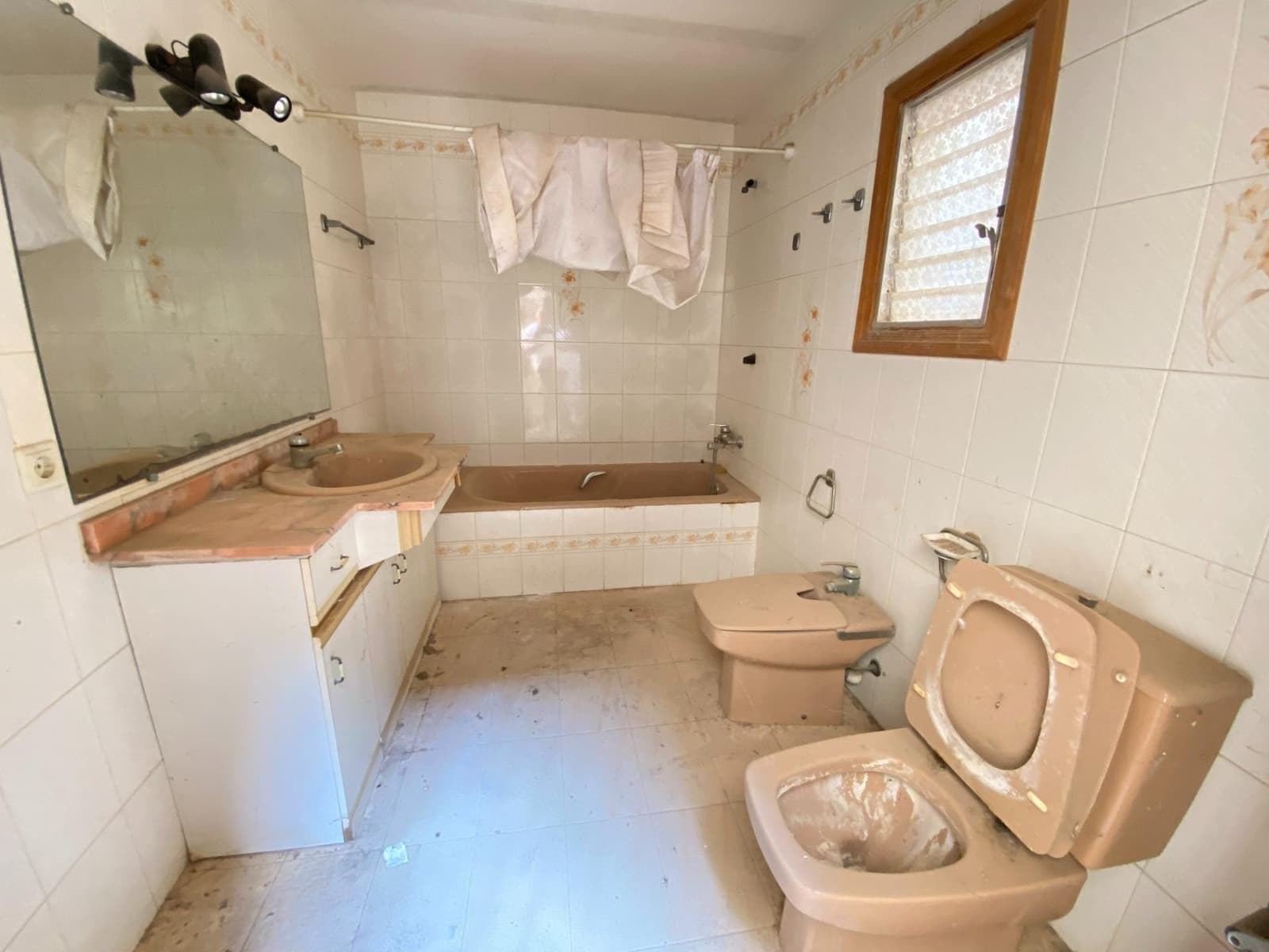 7 soveværelse Byhus til salg i Sa Pobla med garage - € 495.000 (Ref: 9605308)