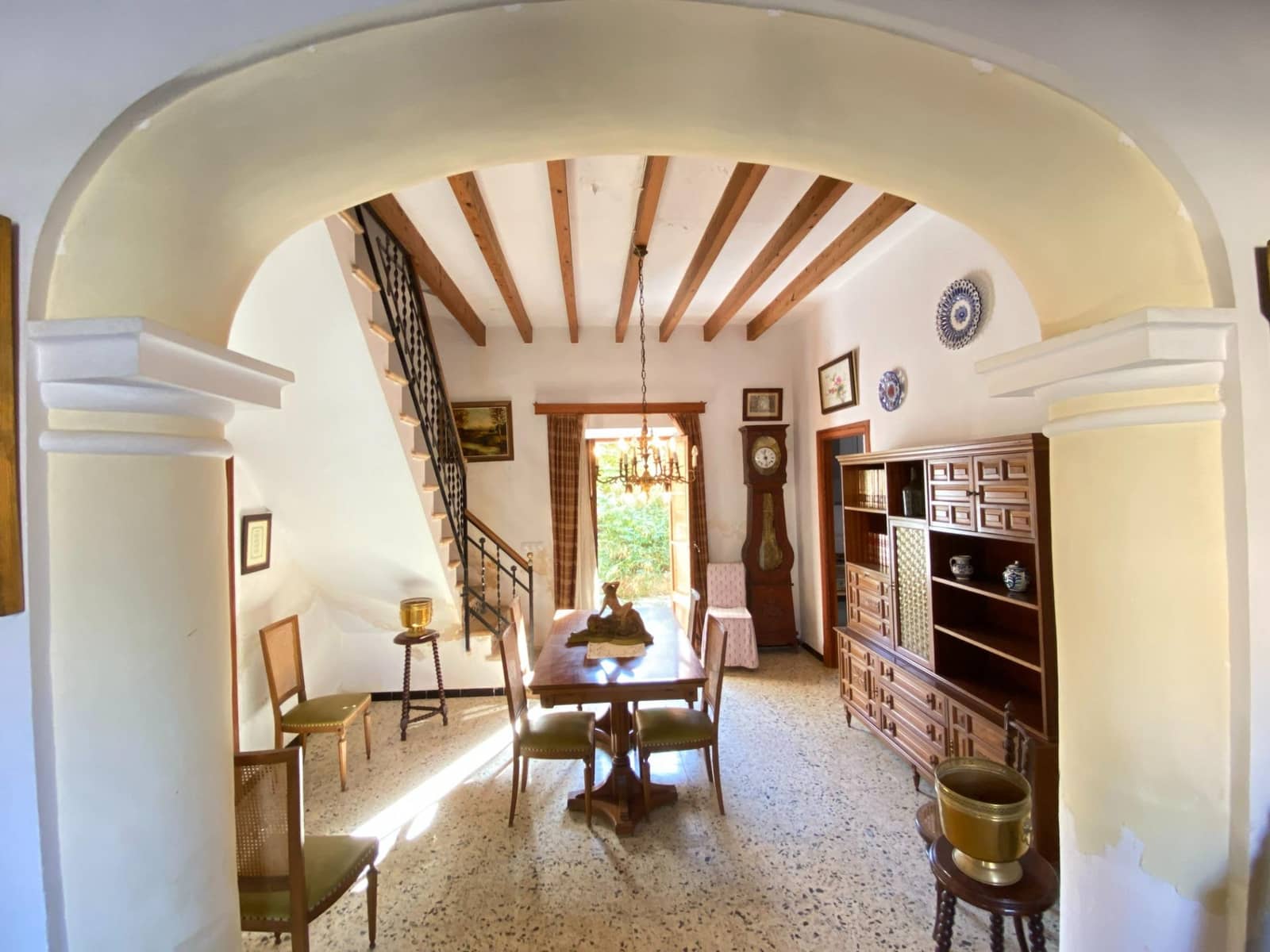 8 soveværelse Byhus til salg i Biniali med garage - € 749.000 (Ref: 9605309)