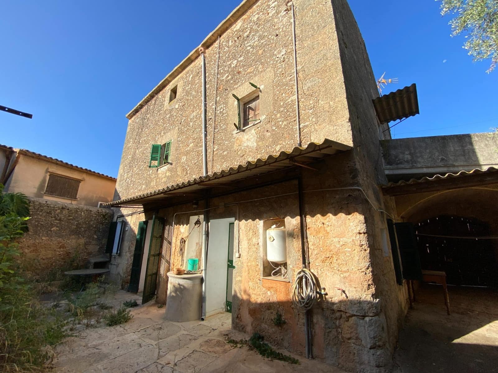 8 soveværelse Byhus til salg i Biniali med garage - € 749.000 (Ref: 9605309)