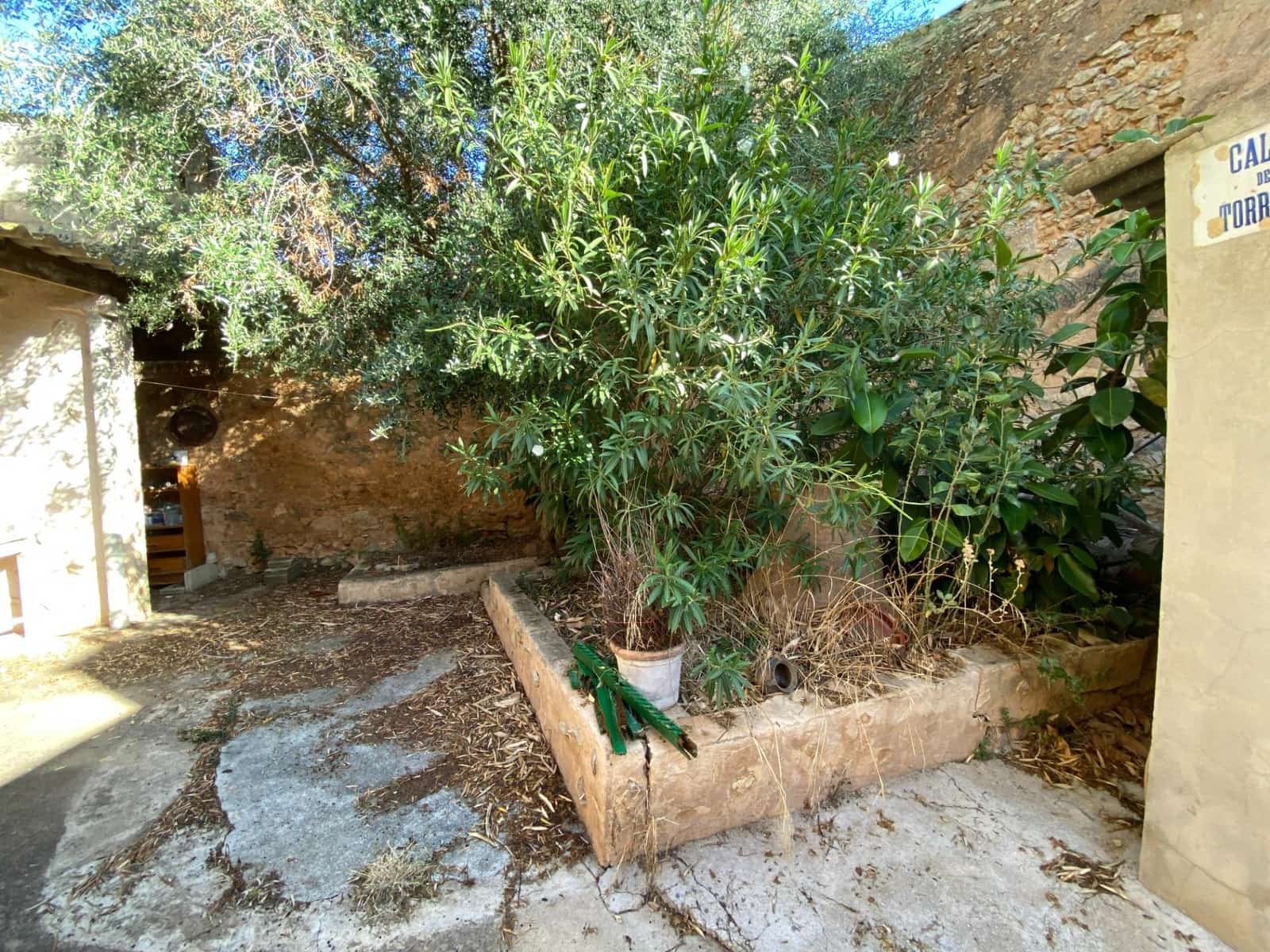 8 soveværelse Byhus til salg i Biniali med garage - € 749.000 (Ref: 9605309)