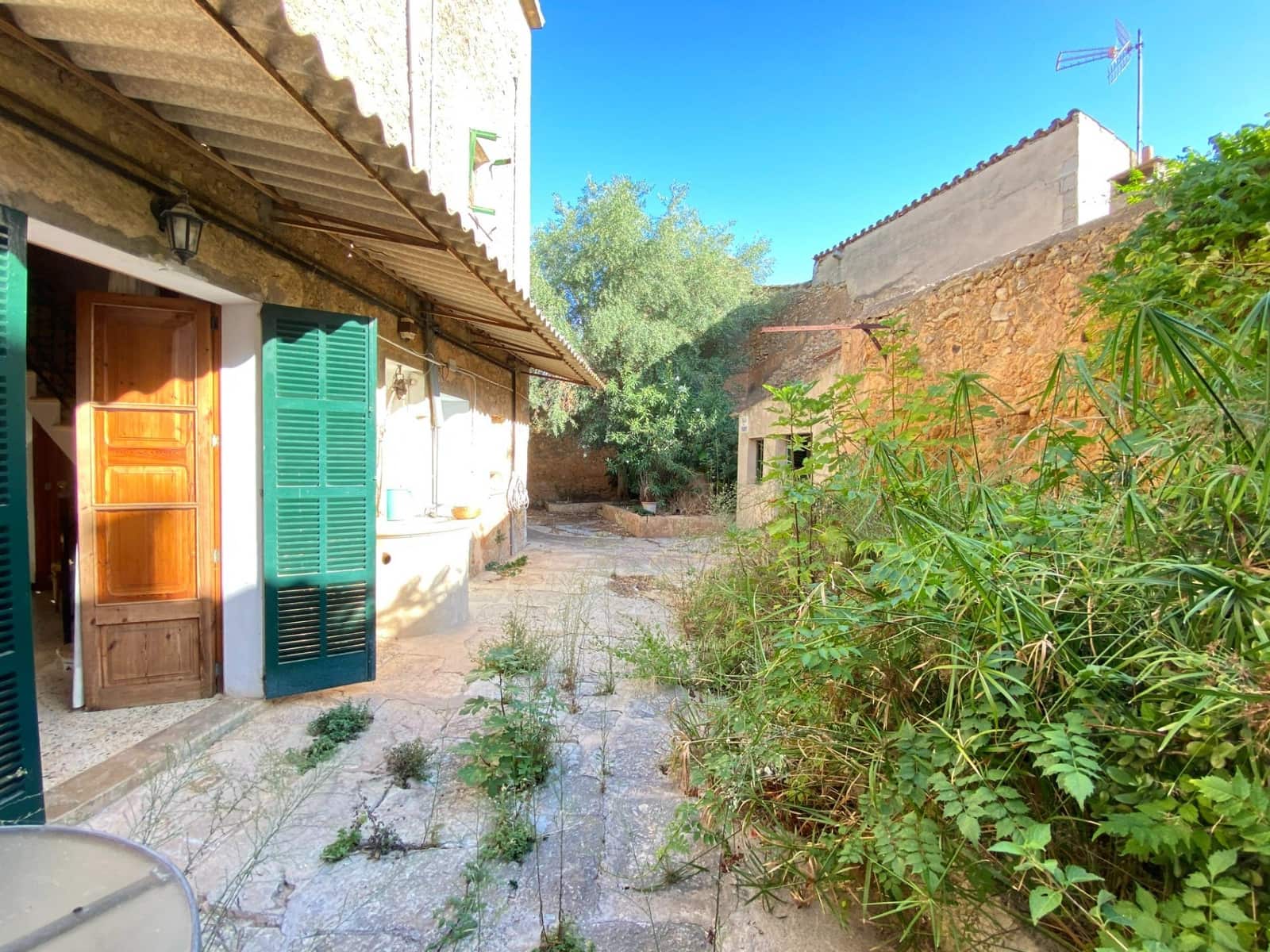 8 soveværelse Byhus til salg i Biniali med garage - € 749.000 (Ref: 9605309)