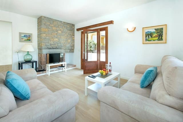 4 bedroom Villa for sale in Cala San Vicente / Cala Sant Vicenç, Pollensa / Pollença with garage - € 920,000 (Ref: 9605310)