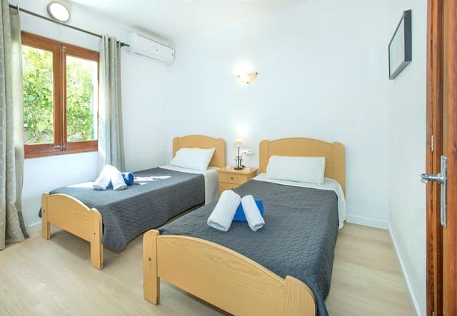 4 bedroom Villa for sale in Cala San Vicente / Cala Sant Vicenç, Pollensa / Pollença with garage - € 920,000 (Ref: 9605310)