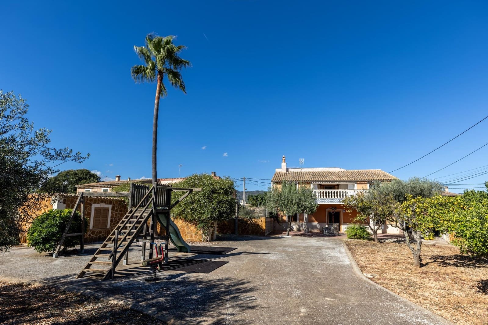 4 Zimmer Villa zu verkaufen in Santa Maria del Cami - 875.000 € (Ref: 9605312)