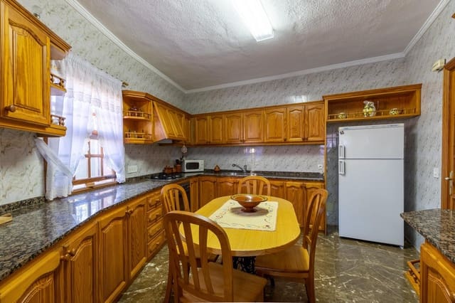 4 Zimmer Villa zu verkaufen in Santa María del Camí - 875.000 € (Ref: 9605312)