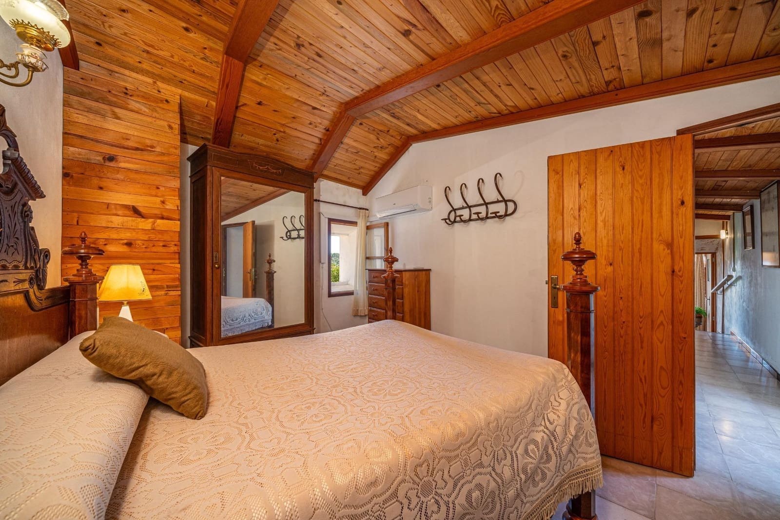 4 bedroom Villa for sale in Binibona with garage - € 780,000 (Ref: 9605316)