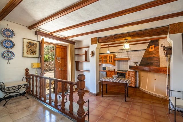 4 quarto Moradia para venda em Binibona, Selva com garagem - 780 000 € (Ref: 9605316)